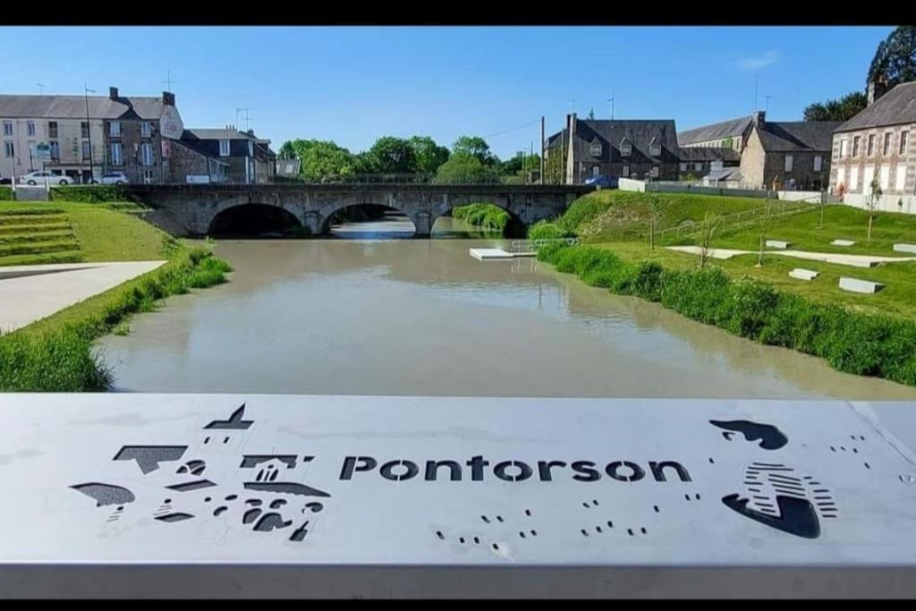 Maison Proche Du Mont Saint Michel Pontorson Exterior foto