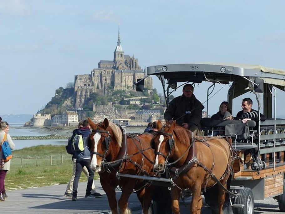Maison Proche Du Mont Saint Michel Pontorson Exterior foto