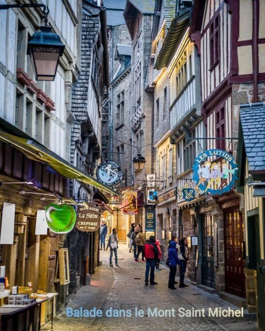 Maison Proche Du Mont Saint Michel Pontorson Exterior foto